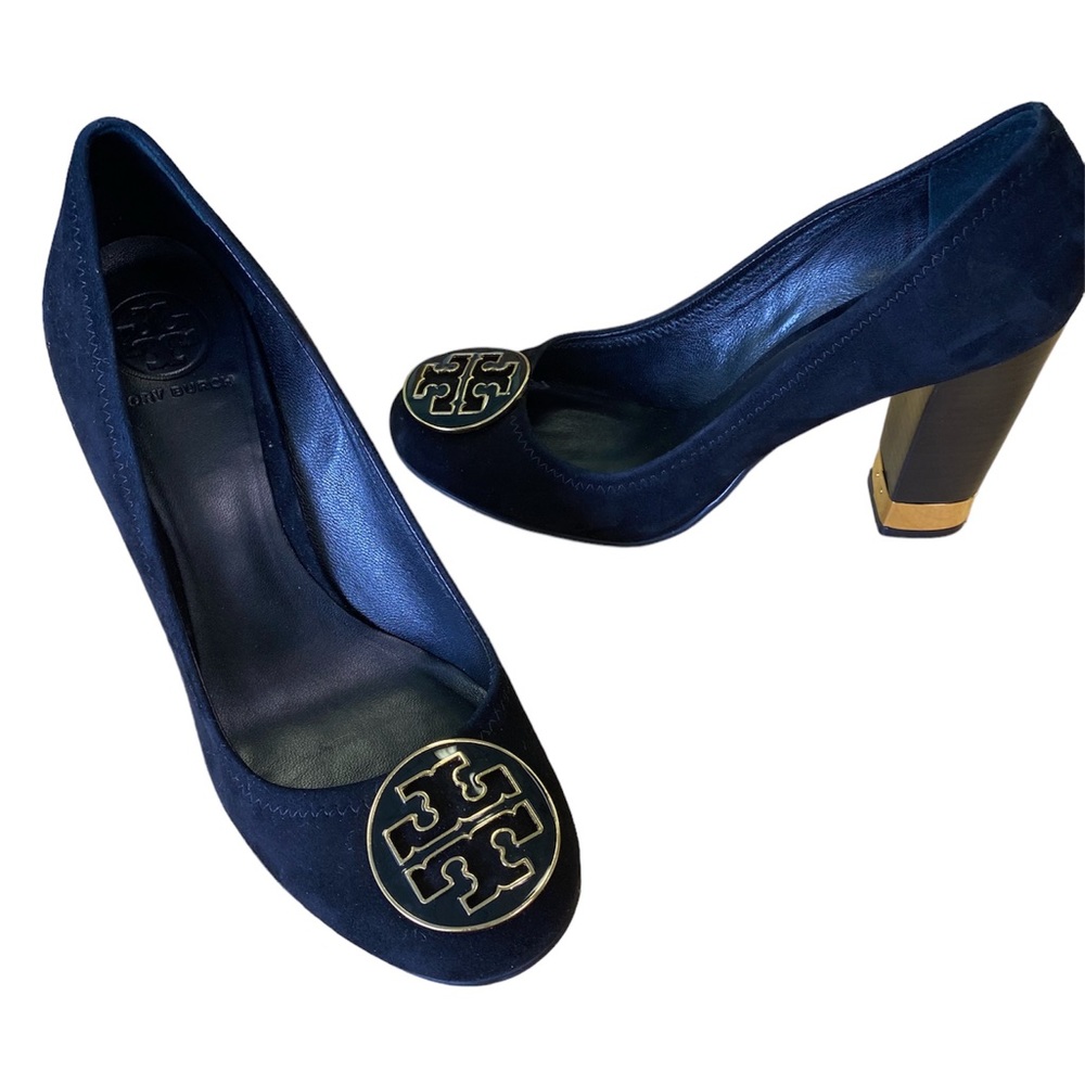 Tory Burch Maddie Pumps Black Suede w/Gold Logo!